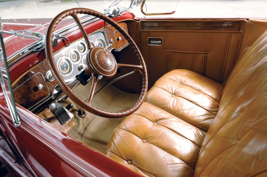  Packard Twelve 5-Passenger Sport Phaeton 1933 года  (фото 2 из 5)